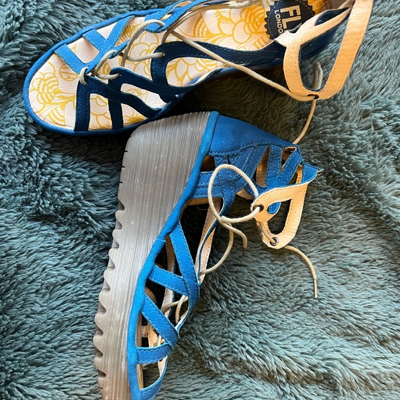 Fly London Wedge Sandals Size 39 - Picture 1 of 6